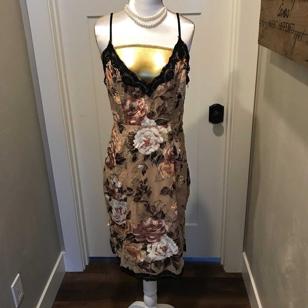 LULU's NWT Brown multi floral sleeveless Dress